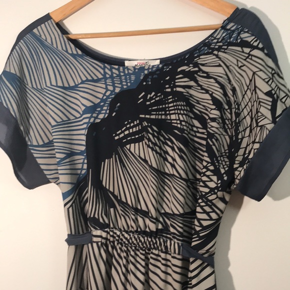 Patterned dress - Picture 2 of 6